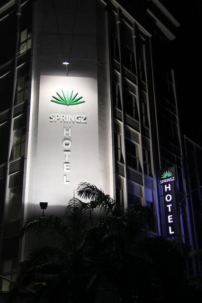 武吉加利尔斯普林兹酒店 吉隆坡 外观 照片